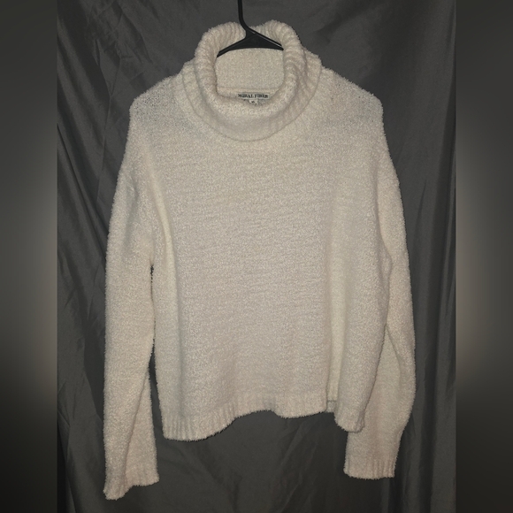 Soft White Sweater - Picture 1 of 7